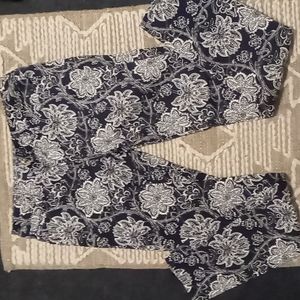 Banana Republic Soft. Floral Pants Size 25